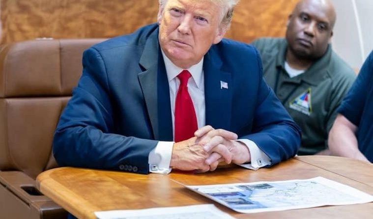 Donald Trump dans le bureau ovale, à la Maison Blanche, en septembre 2019.