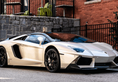 Lamborghini freine des quatre fers